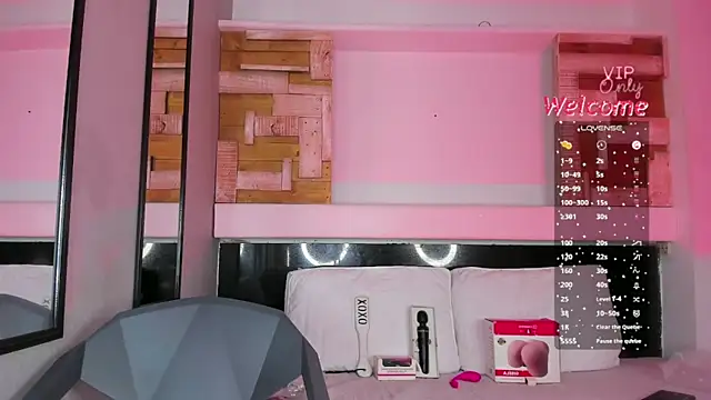 AmberAdams_ Live XXX-chat