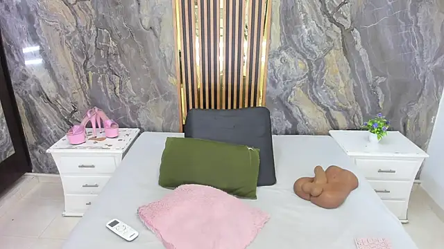 Онлайн чат XXX Nyakimgold