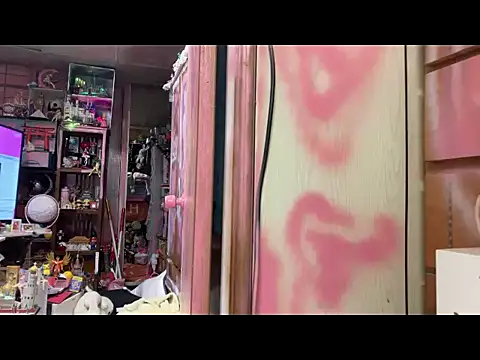 Pokazy przed kamerką – JesuAdam