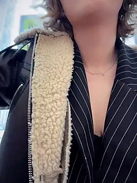 Chatroom XXX en direct de KellyKeler