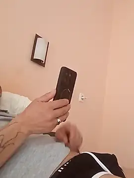 Show modela Gunai78 na web-kameri