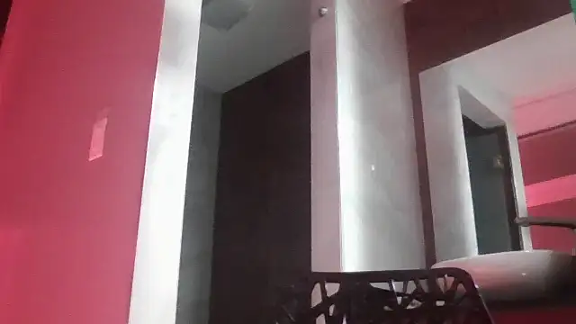 str8forgaypaper – Kamerová šou