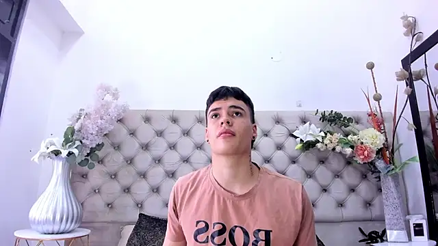 Chatroom XXX en direct de BenitoSaenz