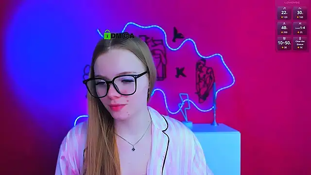 Онлайн чат XXX maddy_moah