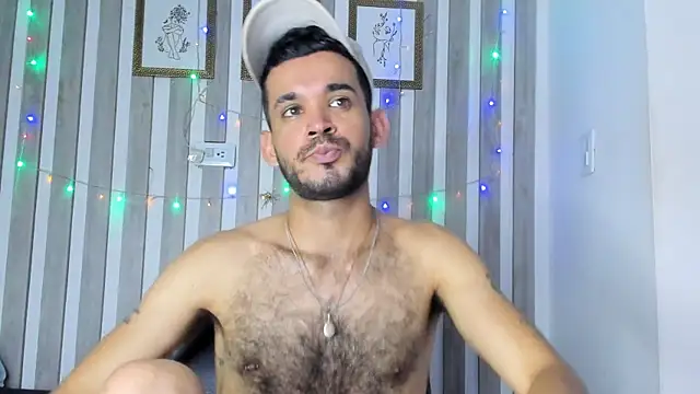 Show modela EthanGrey na web-kameri