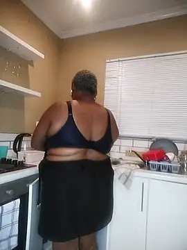 queenbustyのウェブカメラショー