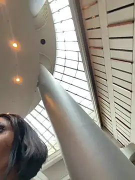 ___Nessa Show in webcam