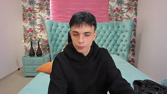 ClarkBev 在線直播表演