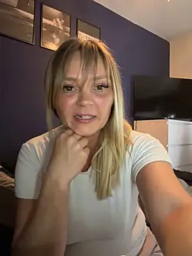 Sky25x Live XXX-chat