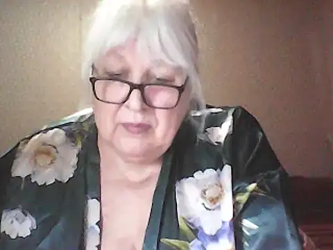 Alexia64231 – Naživo XXX chat