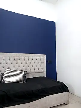 Czat XXX na żywo – paris_laurens