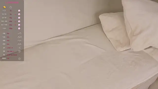 Chat +18 de foxy_bloomm ao vivo