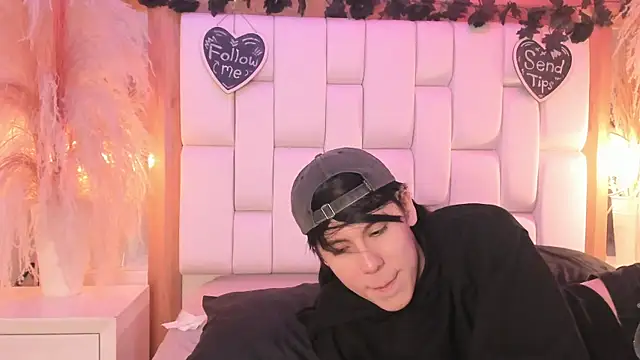 Daphne_And_Roger Adlı Modelin Web Kamerası Şovu