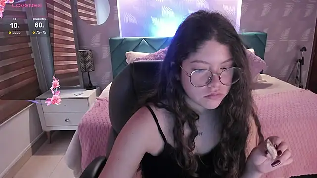 Sweet_Alicee__ – Naživo XXX chat