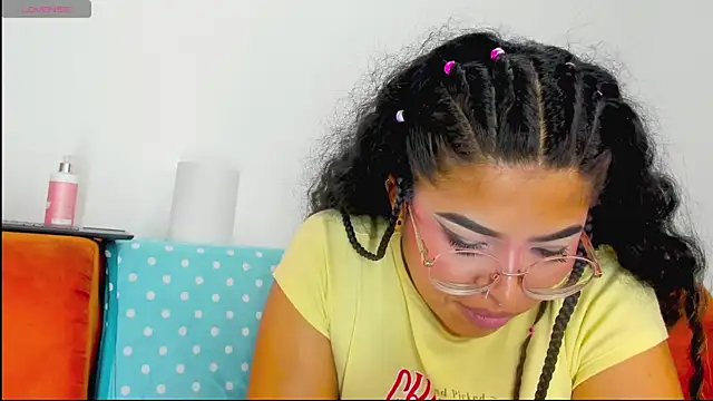 moana_taylor Adlı Modelin Canlı XXX Sohbeti