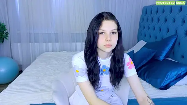 DarkAdelina's Live XXX Chat