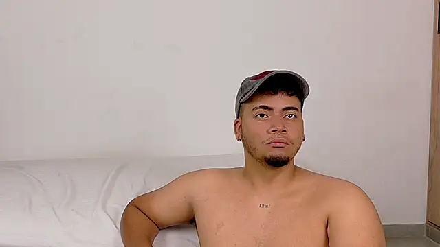 WhiteSun_01's Live XXX Chat