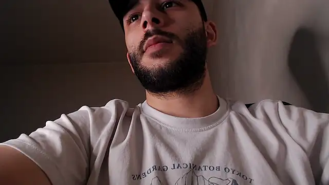 henryaxe's Live XXX Chat