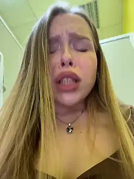 Liza_risky's Live XXX Chat