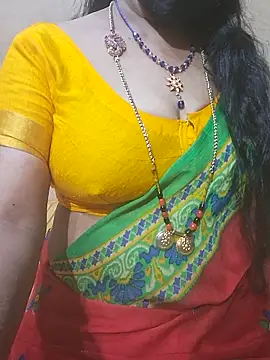 Lakhshmi-888's Live XXX Chat