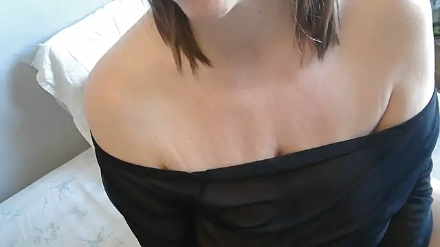 BAMBI047 Webcam show