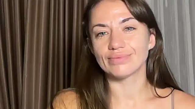 دردشة Roriann الجنسية المباشرة