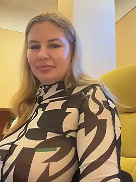 دردشة Passion-Blondy الجنسية المباشرة