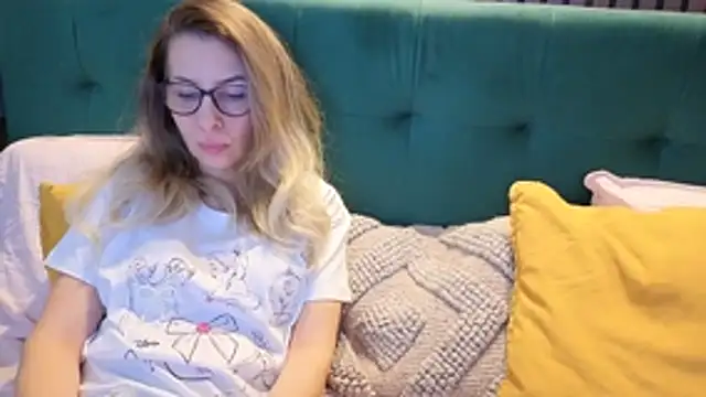 SukyGirl Obrolan Langsung XXX