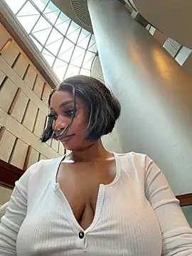 Chatroom XXX en direct de ___Nessa