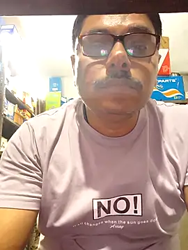 Pokazy przed kamerką – Srmotrs