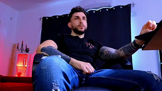 Živý XXX chat MightyAaron66