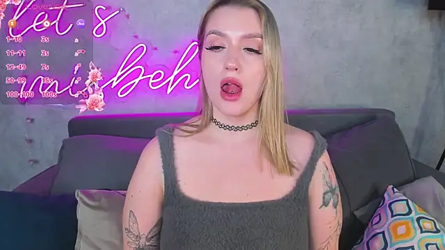 دردشة Viickie_Nelsson الجنسية المباشرة