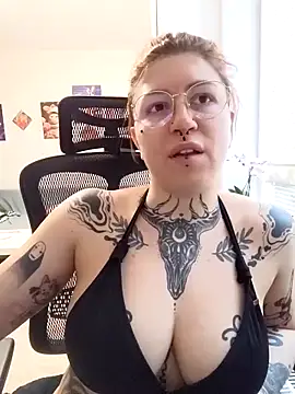 divine_eveのライブXXXチャット