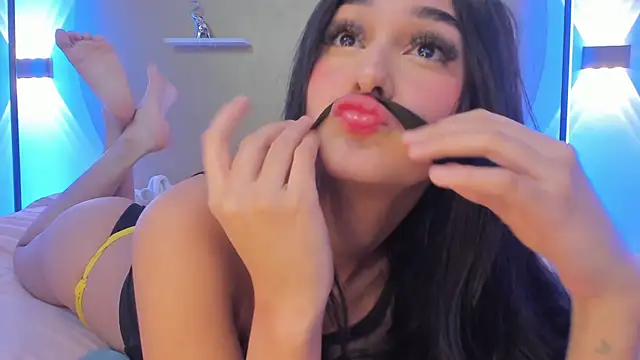 TokyoHaskel: онлайн-секс-чат