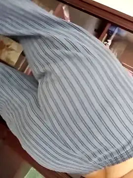 SabrinaVantress' Live XXX Chat