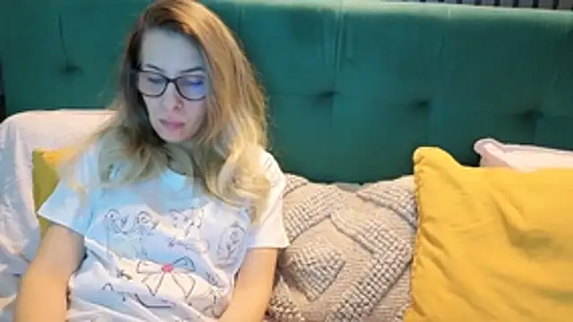 SukyGirl 现场XXX聊天