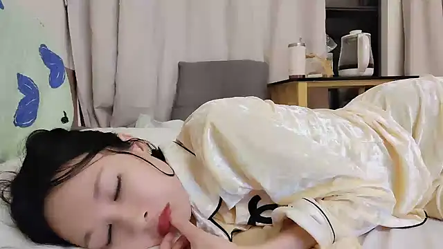 Ttaotao16877's Live XXX Chat