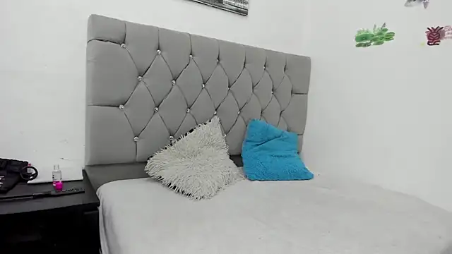 _1DERECK Adlı Modelin Canlı XXX Sohbeti