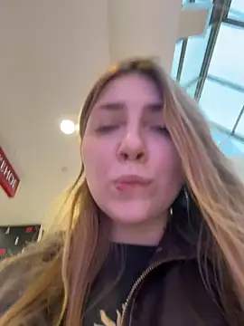 Sunny___Bunny: онлайн-секс-чат