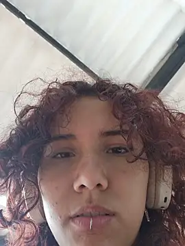 Chatroom XXX en direct de Isabella_Stark