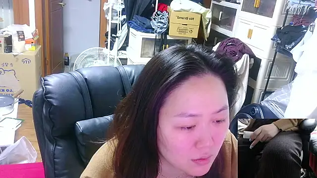 rami0428's Live XXX Chat