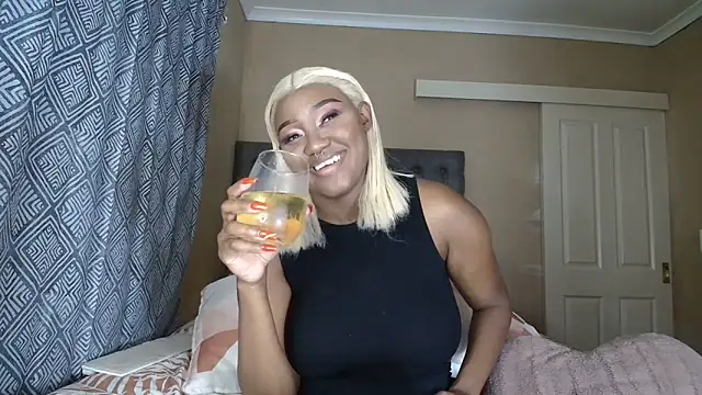 nanababe1 Live XXX-Chat