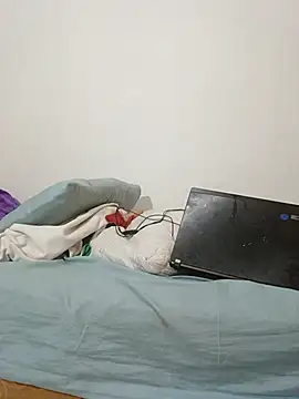 VirginPrincess06 webkamerás műsora