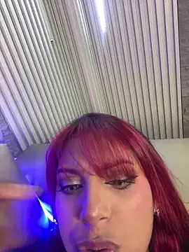 GiaRedd Adlı Modelin Canlı XXX Sohbeti