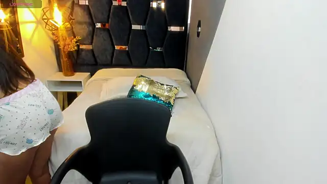 Živý XXX chat Keyla_Brunette_