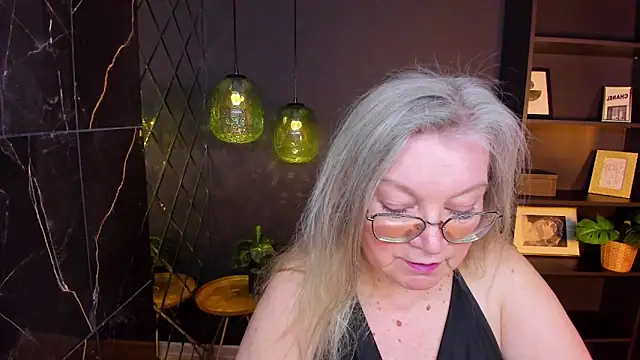 NataliMellow's Live XXX Chat