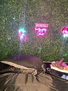 Czat XXX na żywo – RenaThickAss