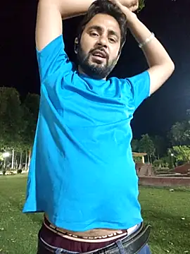 Pokazy przed kamerką – Cute_Lucky