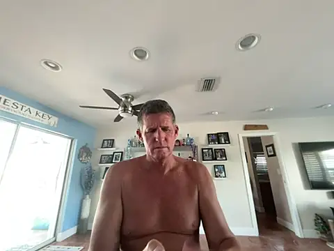 lvnlarge Webcam show