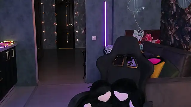 Blckmirrorr: онлайн-секс-чат